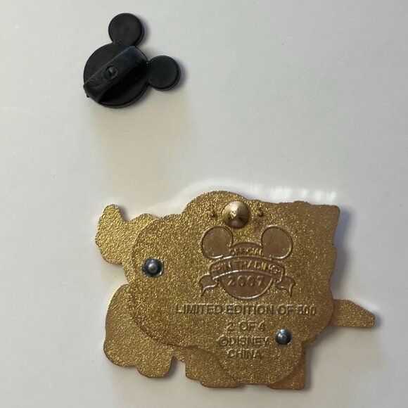 LE Pluto “Wanna Trade?” WDW Limited Edition 500 pin - Picture 4 of 4